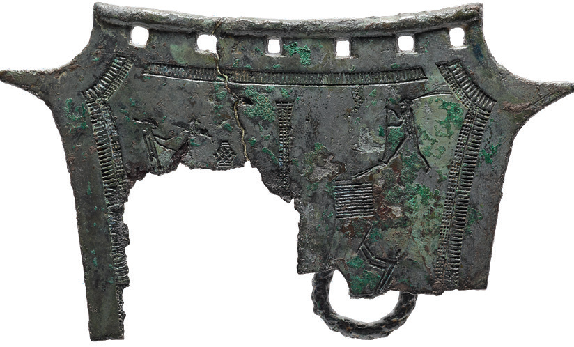 고대 농경 모습이 그려진 ‘농경문청동기’. 고조선 시대에는 농경이 발달했으나 육식이 식생활의 중심이었다.(출처: 국립중앙박물관)